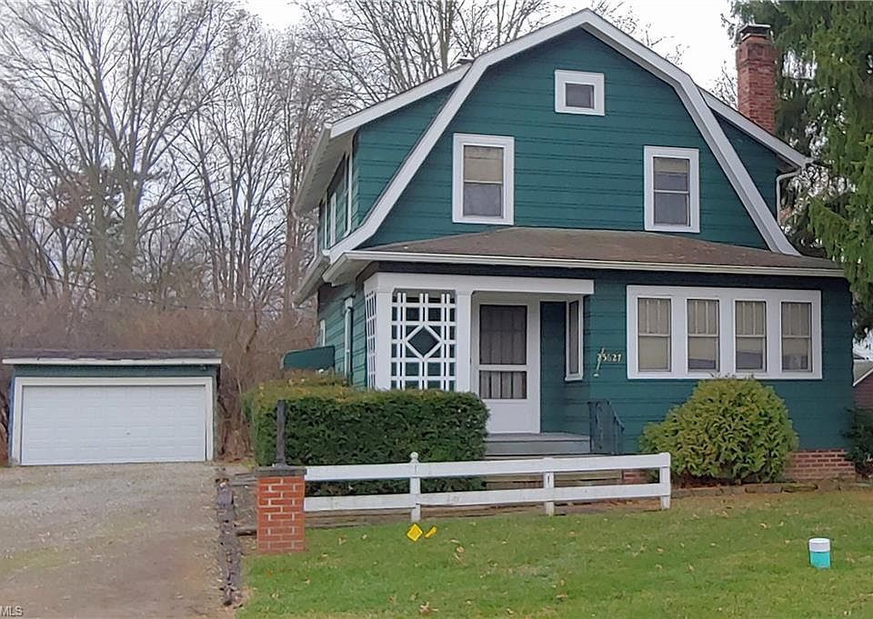 1st image of 25627 Elm St
