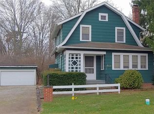 25627 Elm St, Olmsted Falls, OH 44138