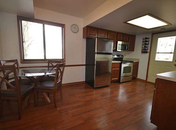 4th image of 1906 Heatherway Ln #1