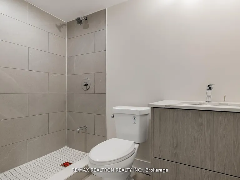 560 Finch Ave W #BASEMENT — Photo 24
