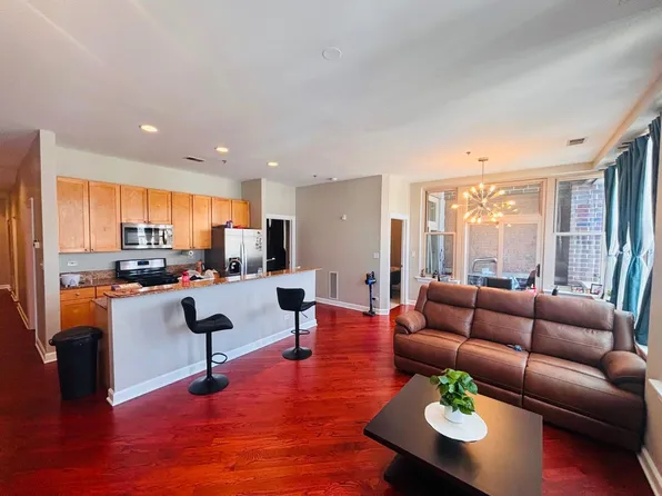 3113 W Lawrence Ave APT A301, Chicago, IL 60625