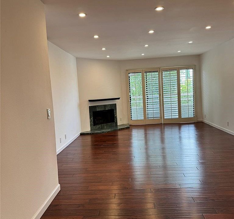1st image of 17800 Burbank Blvd APT 204