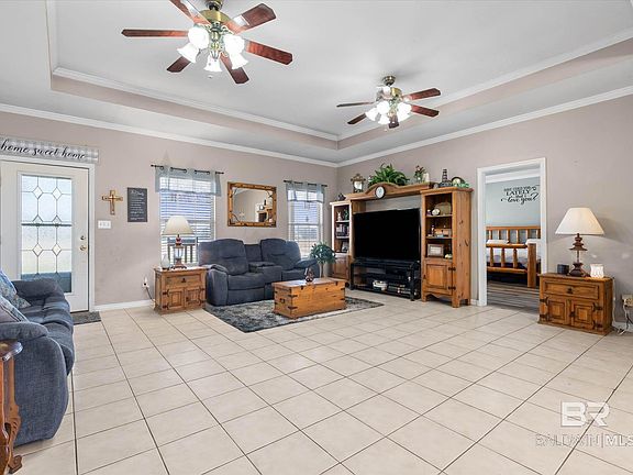4th image of 22095 Buck Rd