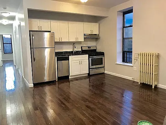 Rented by REAL New York | media 7