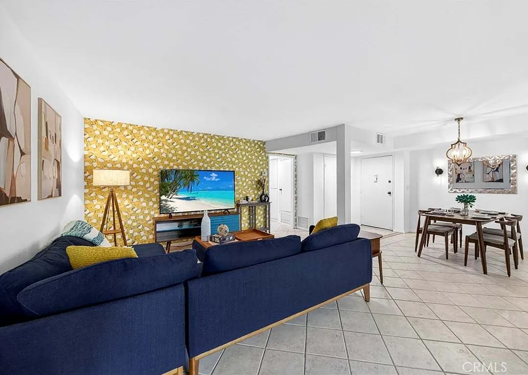 2 bed, 1137 sqft, $3,750 — Photo 3