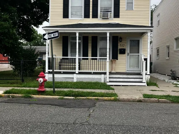 712 Mary St, Perth Amboy, NJ 08861
