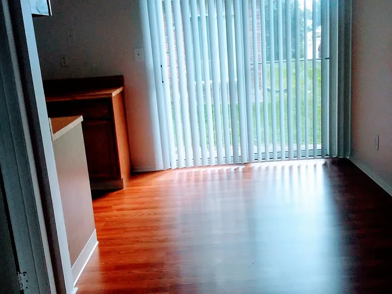 Townhouse Village Apartments — Photo 6