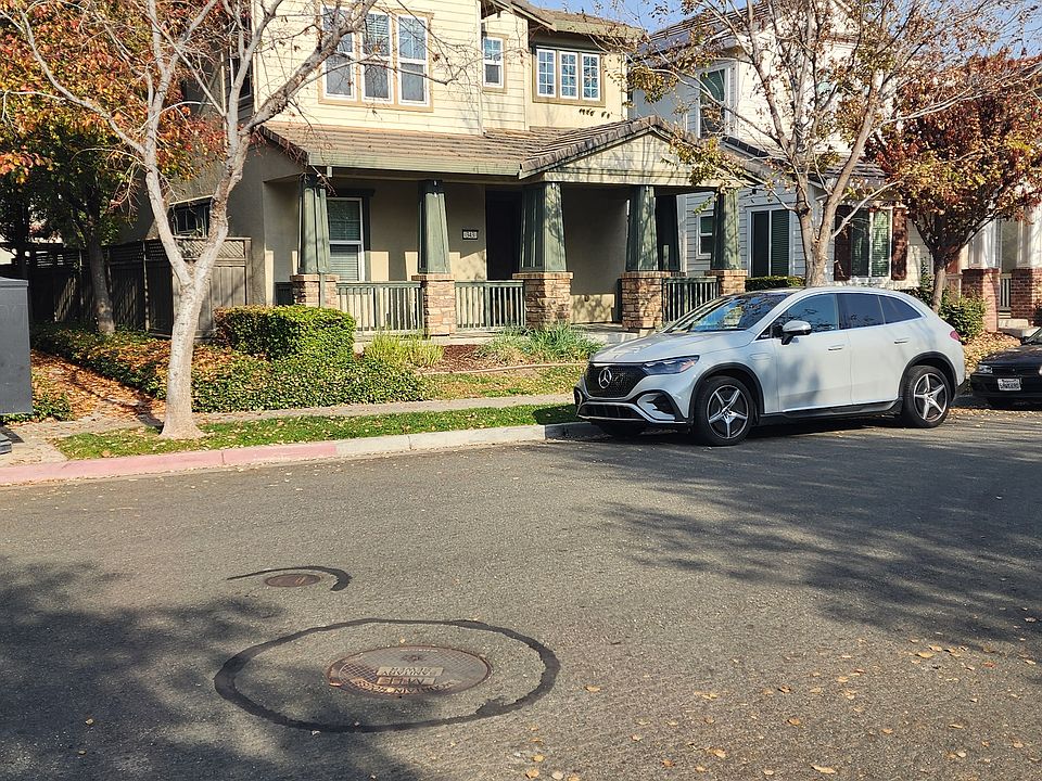 1st image of 343 W Aventino Ave