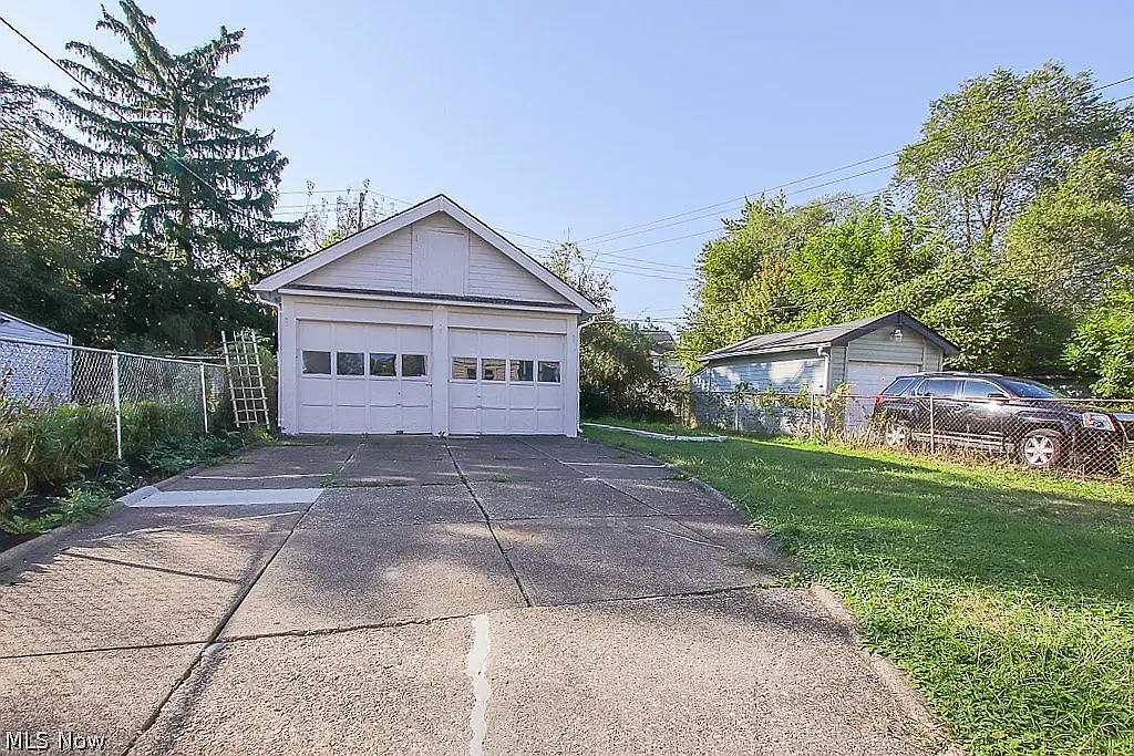 3 bed, 1376 sqft, $1,700 — Photo 4