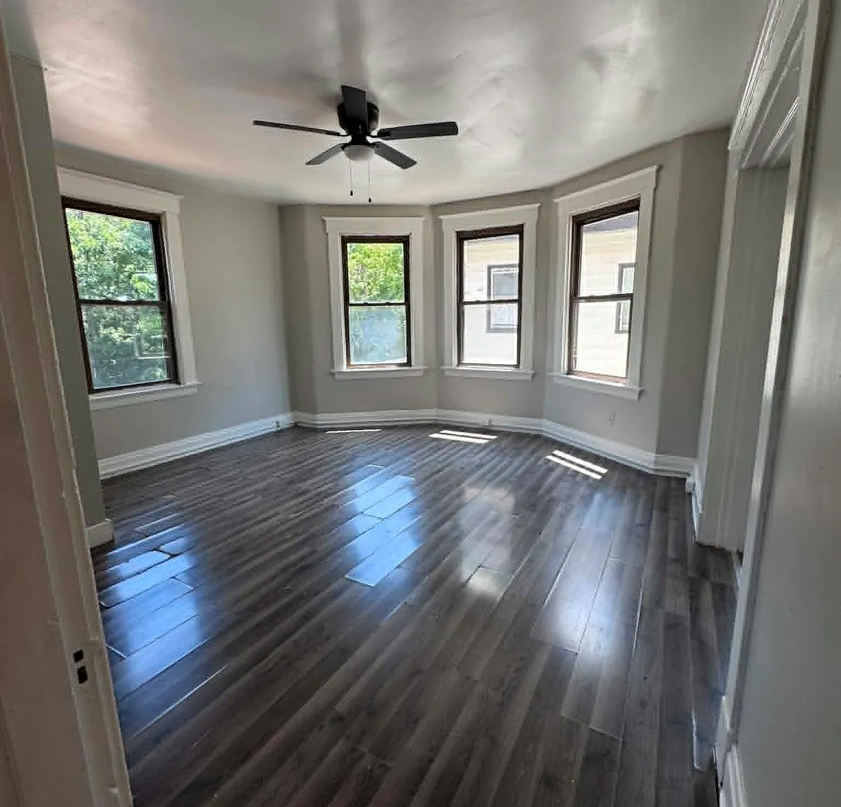 3054 McHenry Avenue, Unit Unit 2 — Photo 2