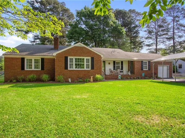 332 Robinhood Rd, Franklin, VA 23851