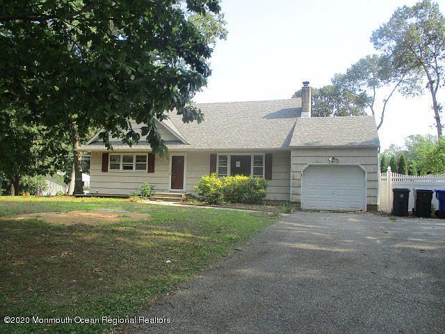 1st image of 851 Castle Dr