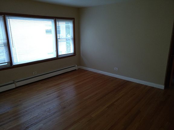 3rd image of 3111 Elm St APT D