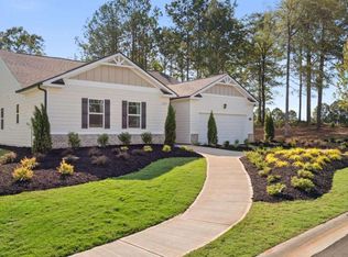 77 Weymouth Dr, Locust Grove, GA 30248