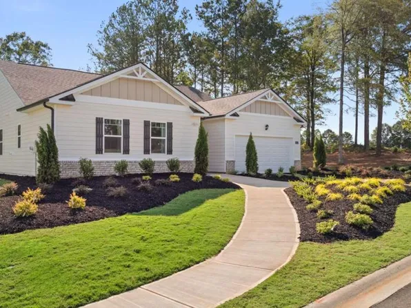 77 Weymouth Dr, Locust Grove, GA 30248