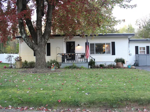 3675 Calhoun Dr, Springfield, OH 45505