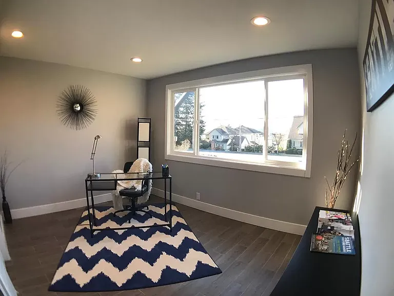 826 Sunset Blvd NE — Photo 4