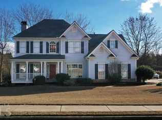 8435 Woodland View Dr, Gainesville, GA 30506