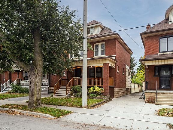 2nd image of 82 Province St S
