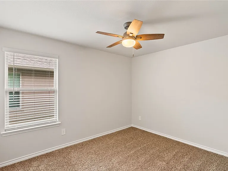 7621 Cowboy Trail Ln — Photo 16