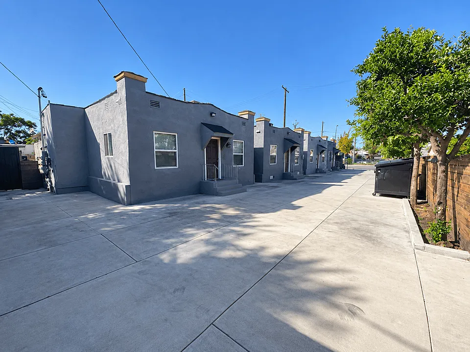 1192 Exposition Blvd.