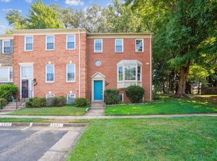 2941 Waterford Ct, Vienna, VA 22181