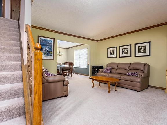 3rd image of 7896 Wiltshire Ct