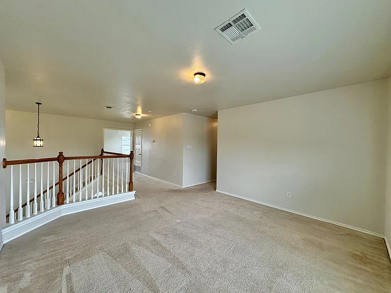 1806 Lobrecht Ct — Photo 29