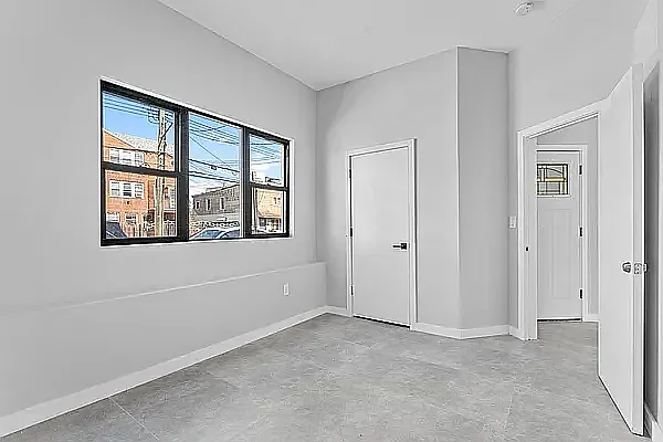 1268 E 92nd St #2 — Photo 9