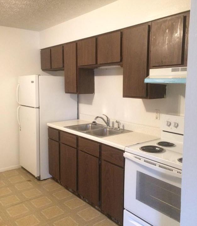 1st image of 709 Patty Dr APT B