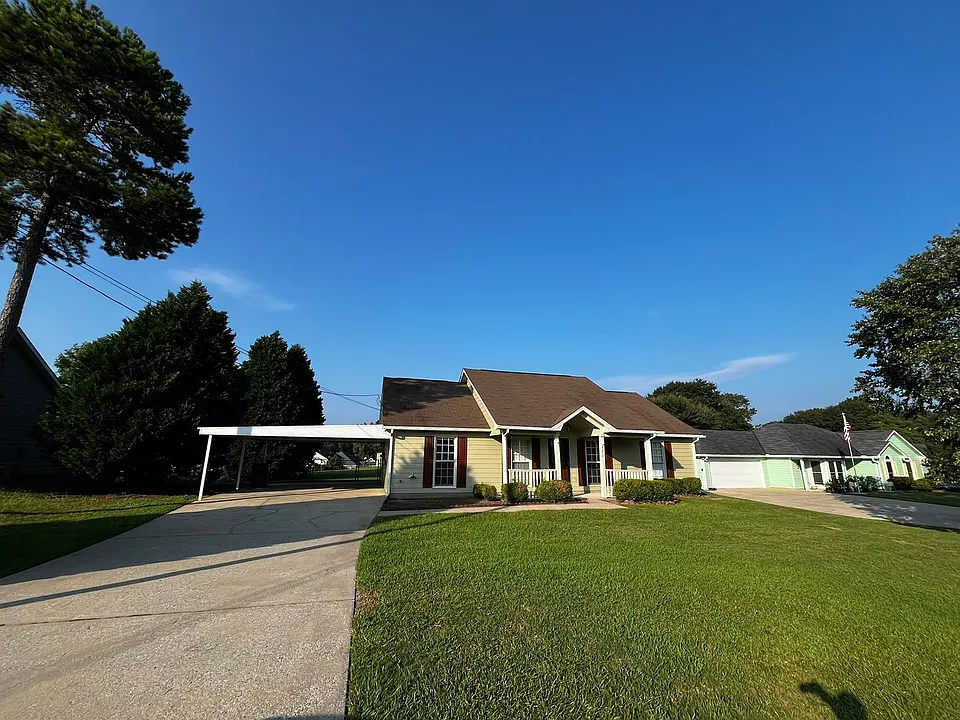 822 Lee Road 213