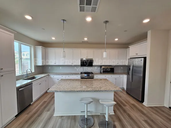 431 Limoneira Ln, Santa Paula, CA 93060