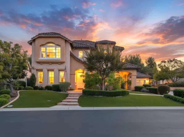 2116 Kirkcaldy Rd, Fallbrook, CA 92028