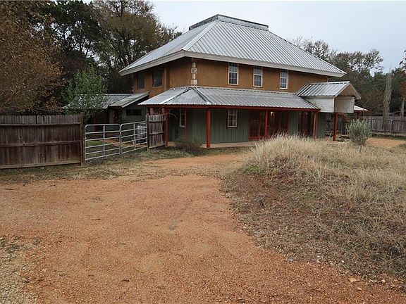 2nd image of 182 Cedar Holw