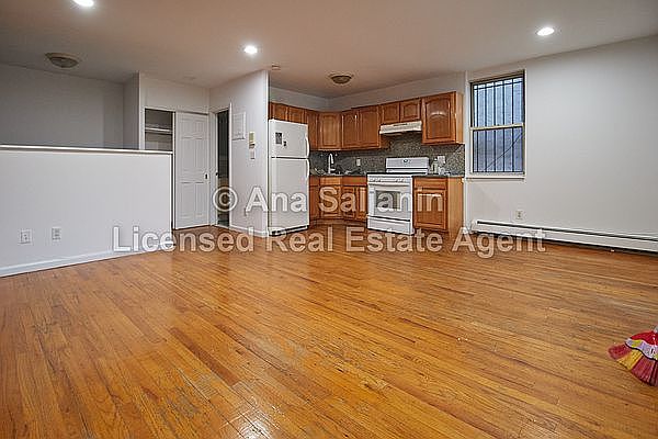 1st image of 30-44 14th St #1R