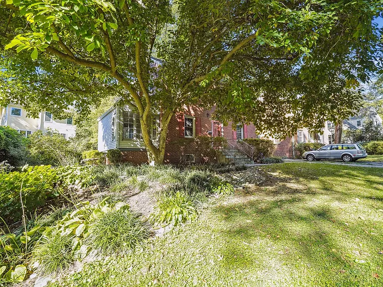 5212 Augusta St — Photo 37