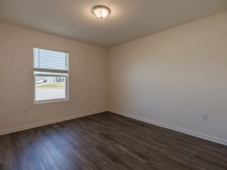 13522 Monticello Blvd — Photo 14