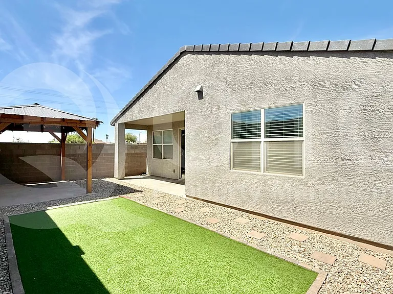 9053 W Agora Ln — Photo 4