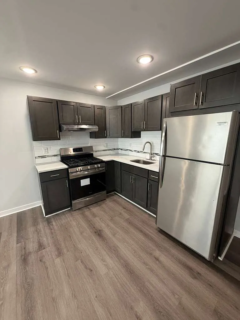 2 bed, $1,963 — Photo 3
