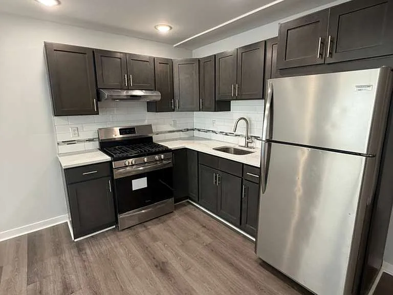 77 Park Ave #214 — Photo 3