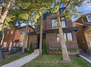 113 Hatherley Rd #3, Toronto, ON M6E1W4