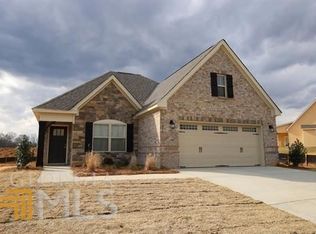 516 Lago Ct, Lagrange, GA 30241