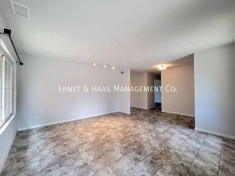 10751 Andy St — Photo 6