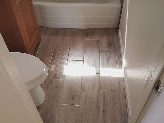 5th image of 210 N Santa Fe St #210