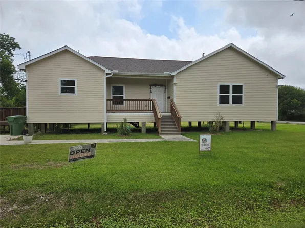 1335 Nashville Ave, Port Arthur, TX 77640