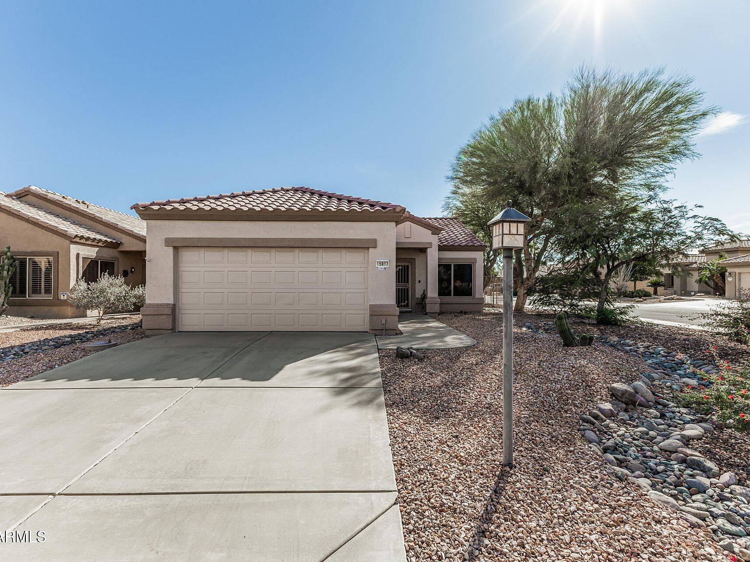 15893 W ARROWHEAD Drive