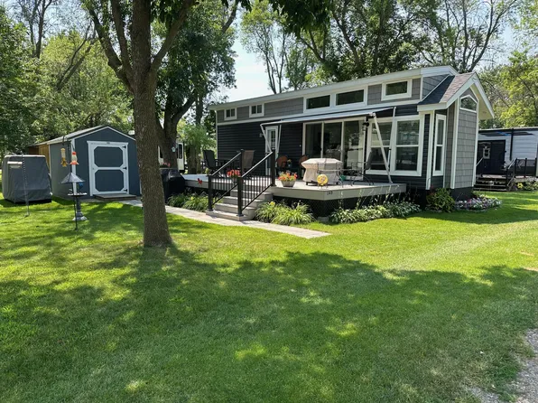 32741 N Lakes Trl Unit 14D, Lindstrom, MN 55045