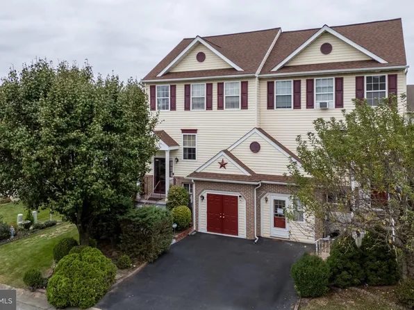 419 Aldwych Dr, Bear, DE 19701