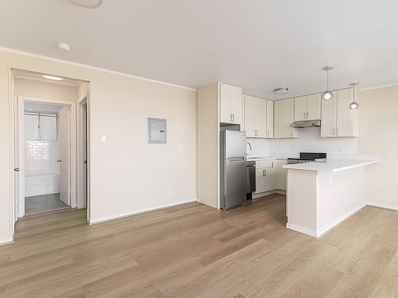 4th image of 4475 23rd St APT 7