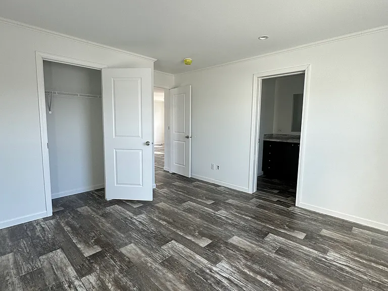 3557 Warren Pl — Photo 8